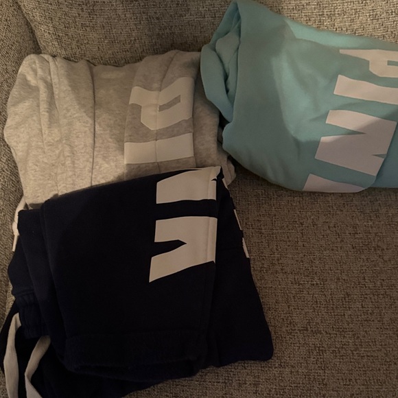 Pink VS Gray and Navy and Teal sizes med and large - Picture 1 of 1